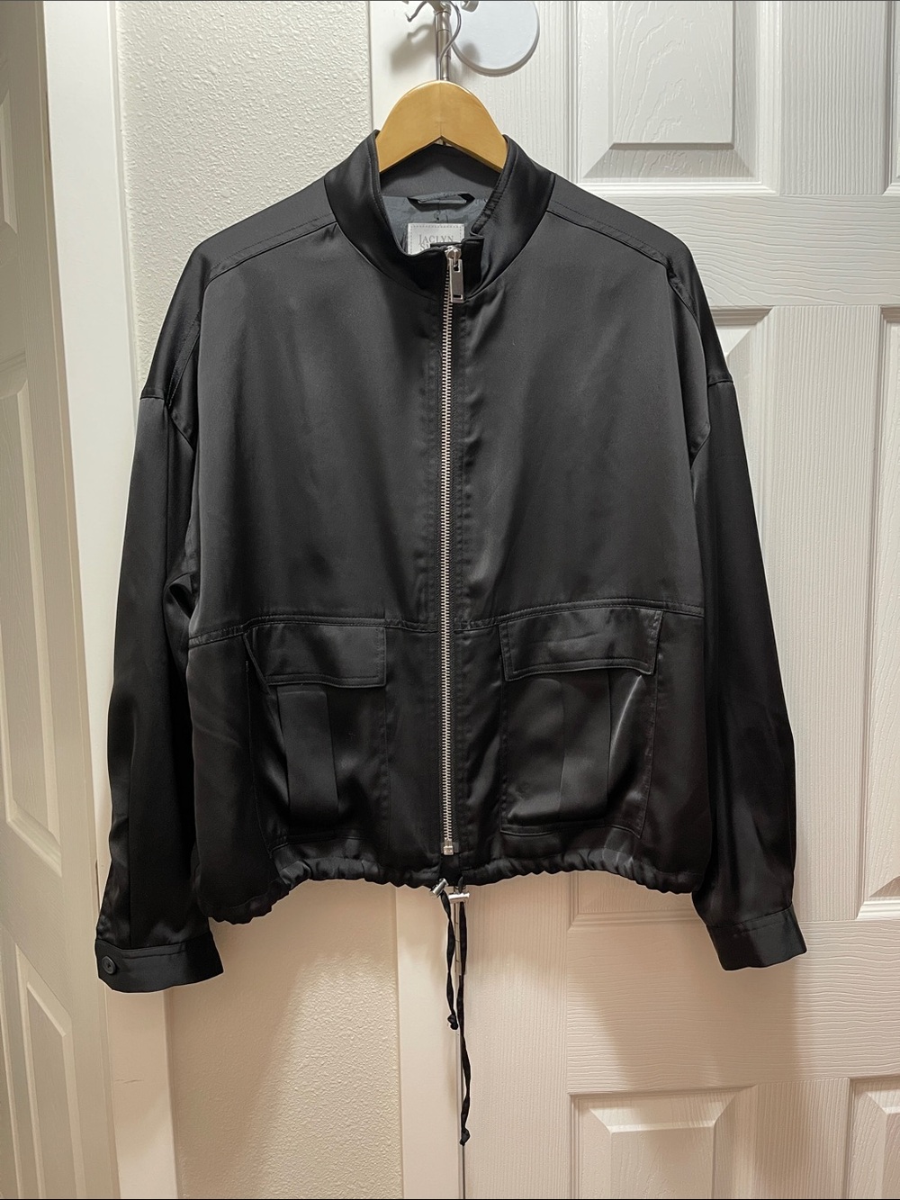 Woman’s Jaclyn Smith Black Lightweight Bomber Jacket with Front Pockets